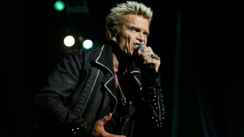 “Cage”: confira single de novo EP de Billy Idol