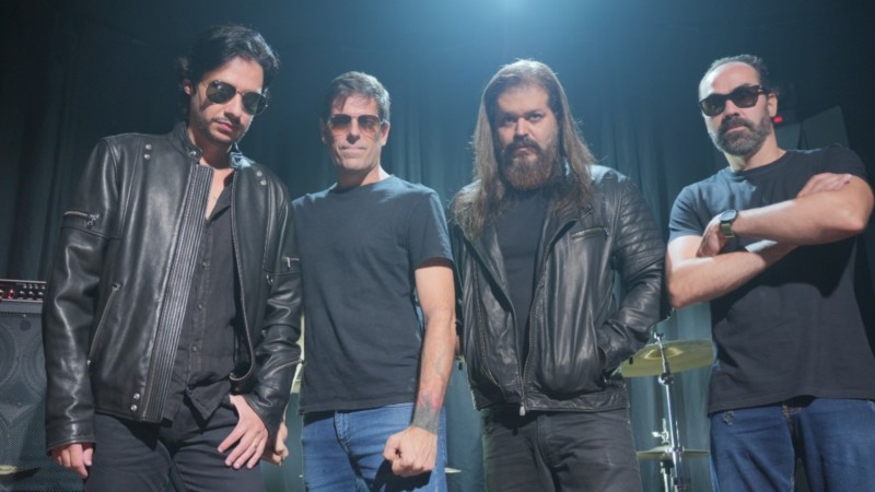 Notícia » Insanidade lança videoclipe de "Get Away”, banda bebe na fonte de The Stooges e MC5