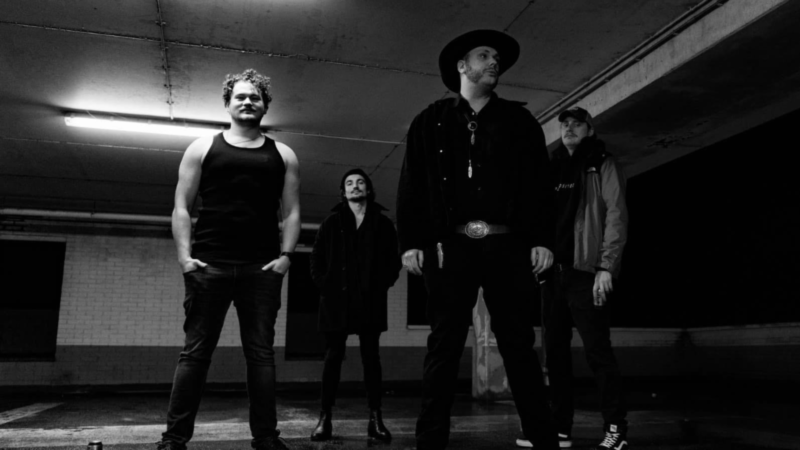 Notícia » Goldwölff lança single de estreia 'Timebomb' Heavy Rock 'n roll pesado da Holanda