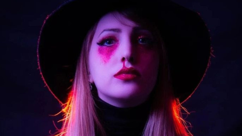 Notícia » Faixa a Faixa: Amphettamine mergulha fundo em “De: Compondo”, o novo álbum da artista
