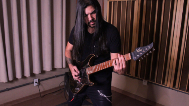 Notícia » Gustavo Di Padua atualiza série instrumental com Black Sabbath, Metallica e autorais