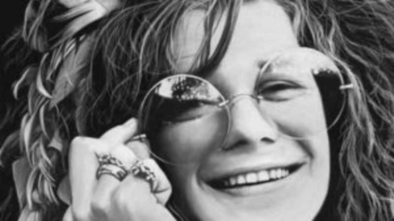 Notícia » 80 Anos de Janis Joplin Biografia da cantora celebra os feitos da meteórica carreira da artista